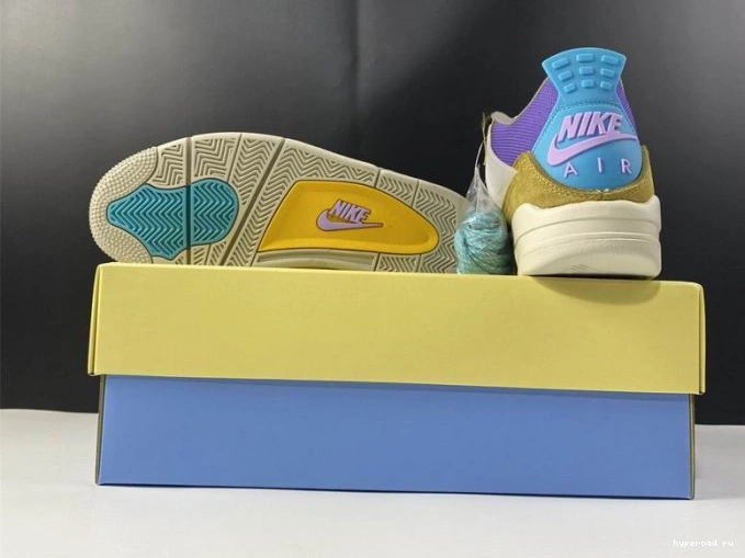 4 Air Moss Desert DJ5718-300 x SP Jordan Union 1101